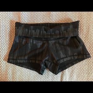 Lululemon boogie shorts